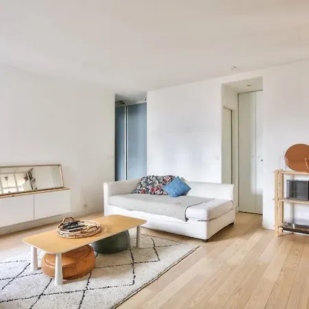 Guestready - Lovely Parisian Apt W/ Terrace Apartment *